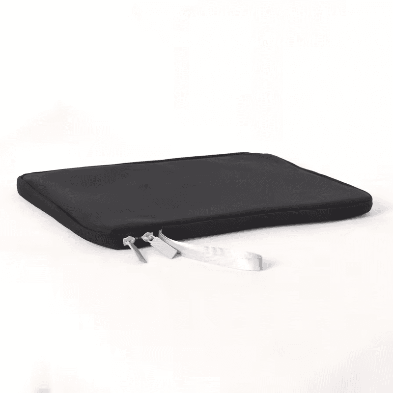 Torbica Flat 30*22cm Crna